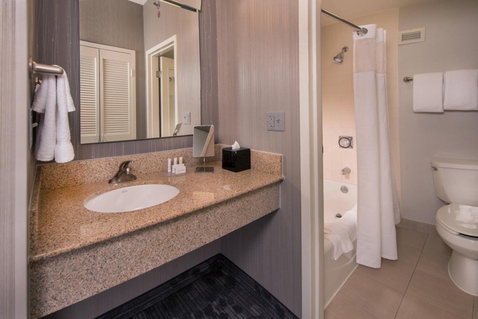 Courtyard By Marriott Dulles Airport Chantilly Extérieur photo