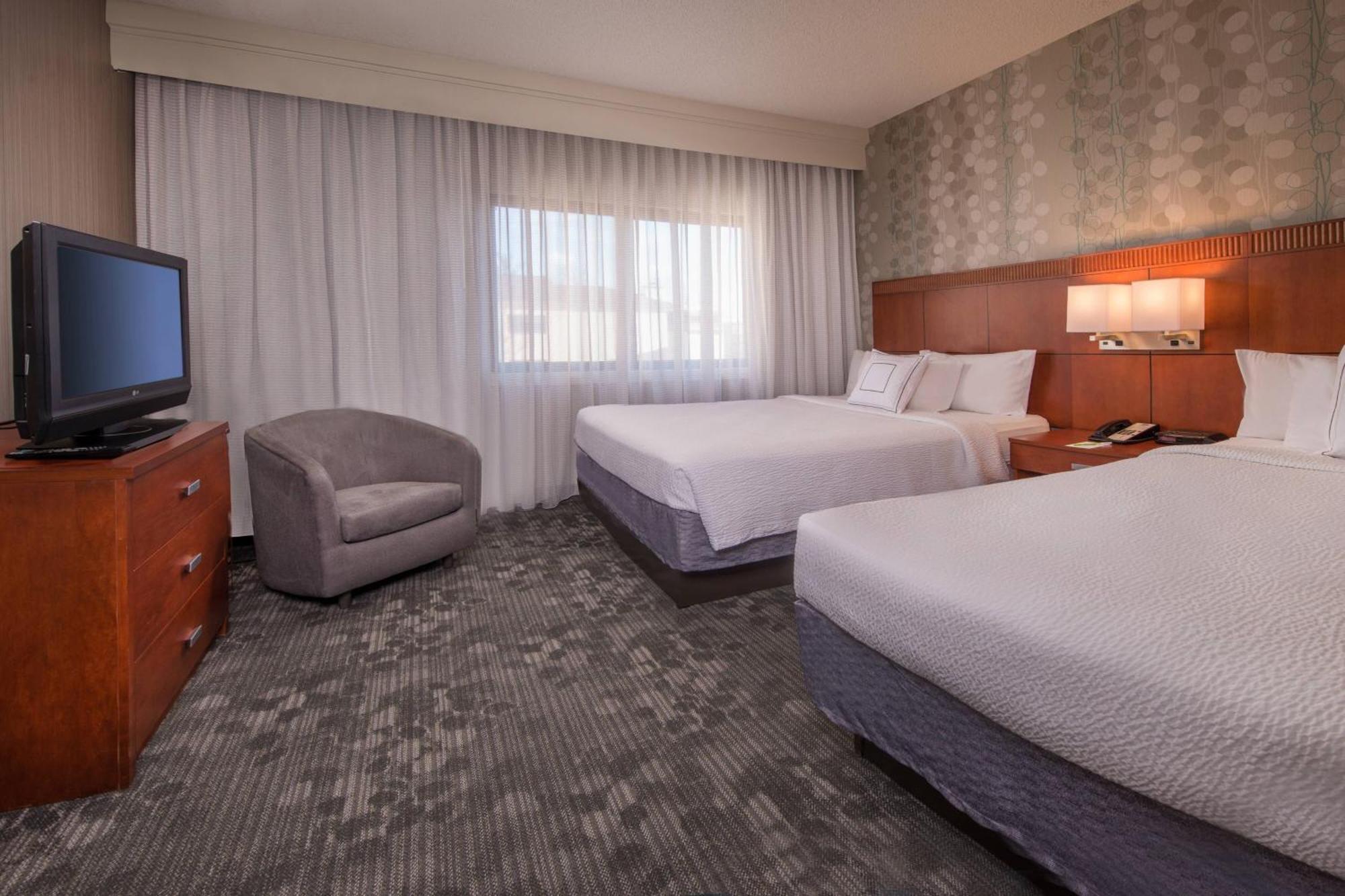 Courtyard By Marriott Dulles Airport Chantilly Extérieur photo